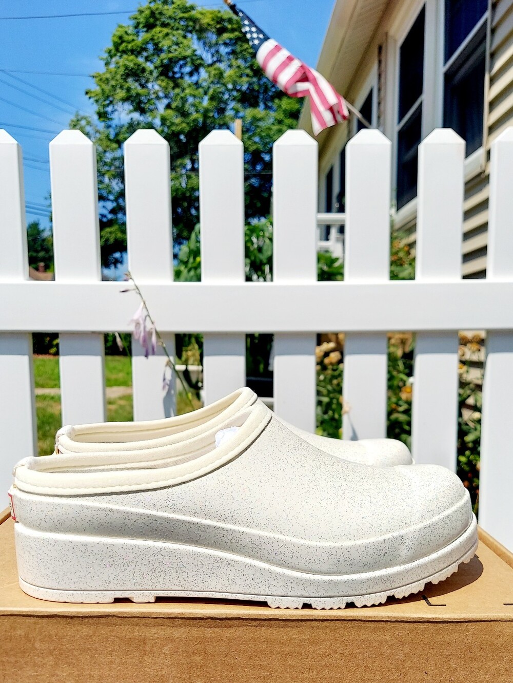 Hunter Play Starcloud Glitter Slip-On Clog Mule Ivory Glitter Womens Size 6 NWT